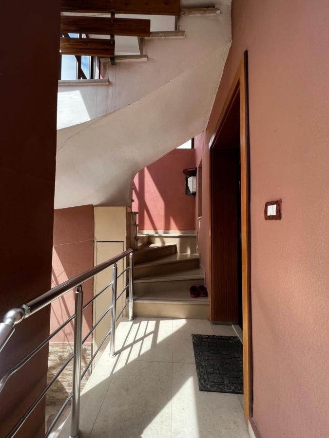 Retreat In The Centre Of Korce Apartment Bagian luar foto
