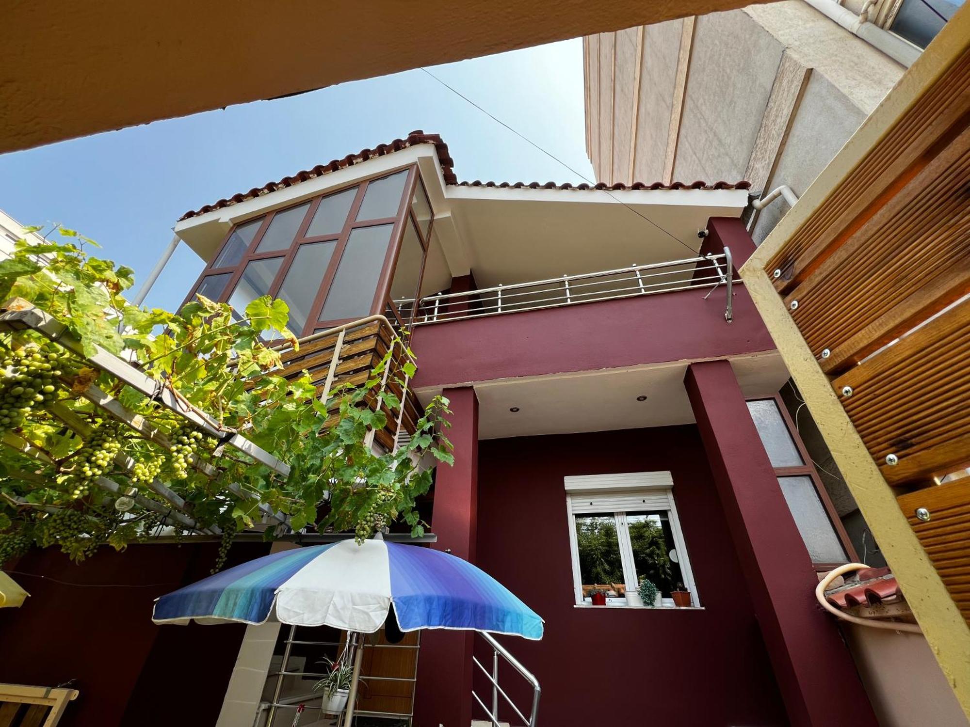 Retreat In The Centre Of Korce Apartment Bagian luar foto