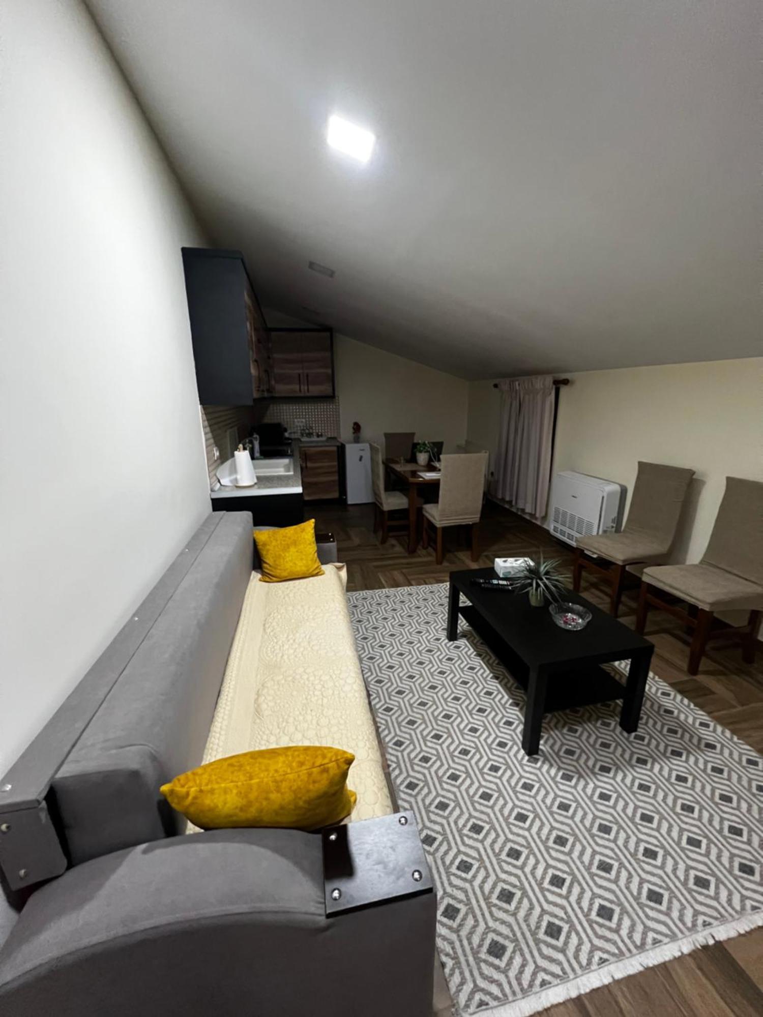 Retreat In The Centre Of Korce Apartment Bagian luar foto